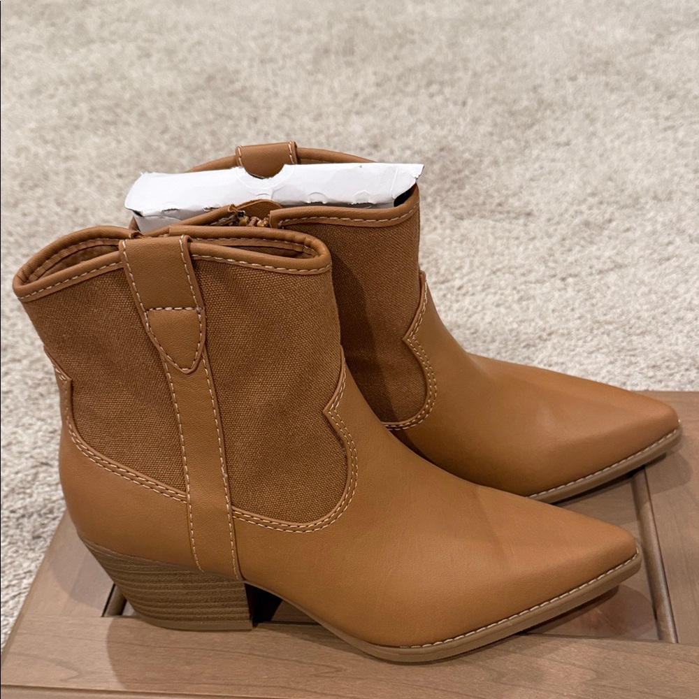 Universal Thread Brown Ankle Booties